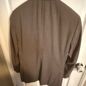 Men’s Michael’s kors tan suit 42L